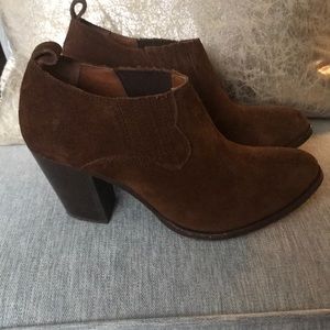Woman’s Frye boots size 10